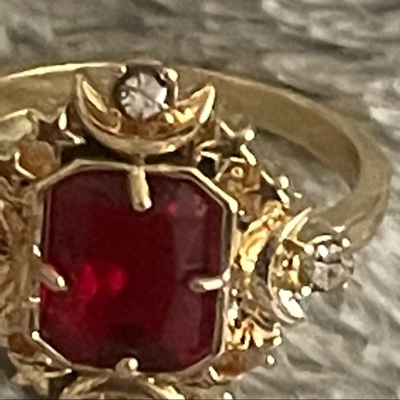 Vintage 14k Gold Ruby & White Sapphire Stars & Moons Goddess Ring - Picture 9 of 13